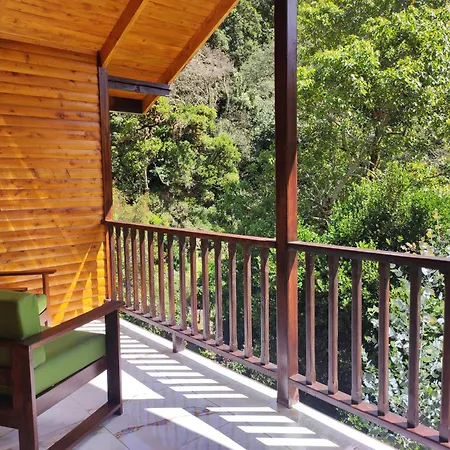 Cabinas El Quetzal San Gerardo de Dota Exterior photo